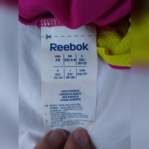 REEBOK PLAY DRY athletic top - Picture 6 of 6